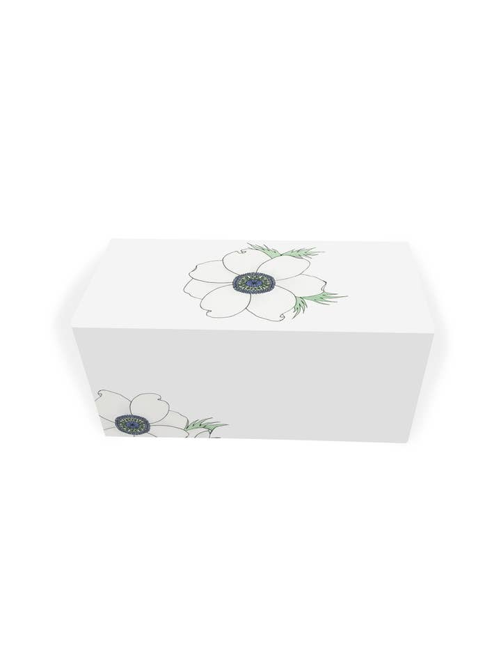 White Anemone Tented Place Cards, box of 12 for the table for wholesale by Toute-Petite