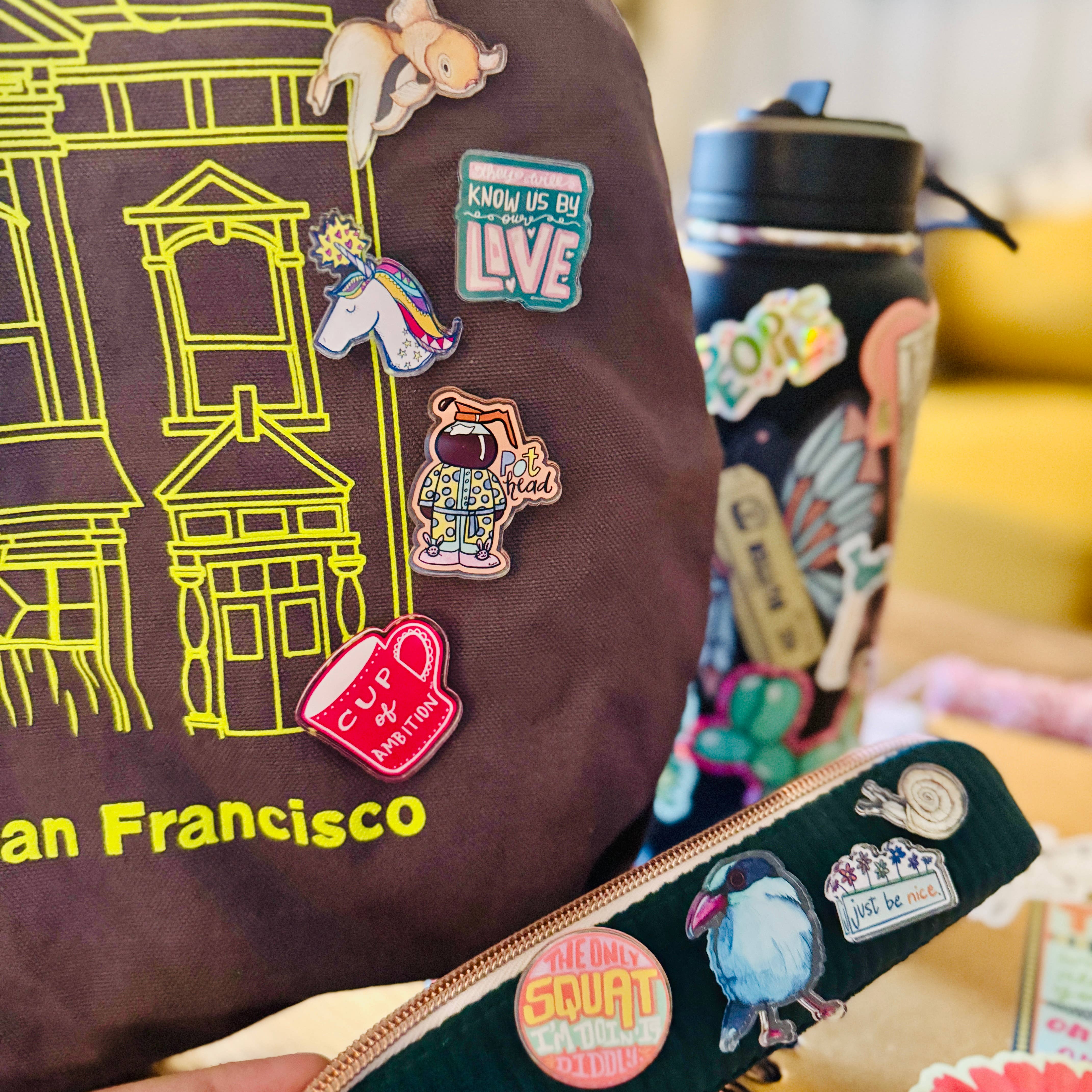 Uncle Dunc's Sticker Shoppe - Wholesale Lapel Pin/Button - Honey Bee Pin1