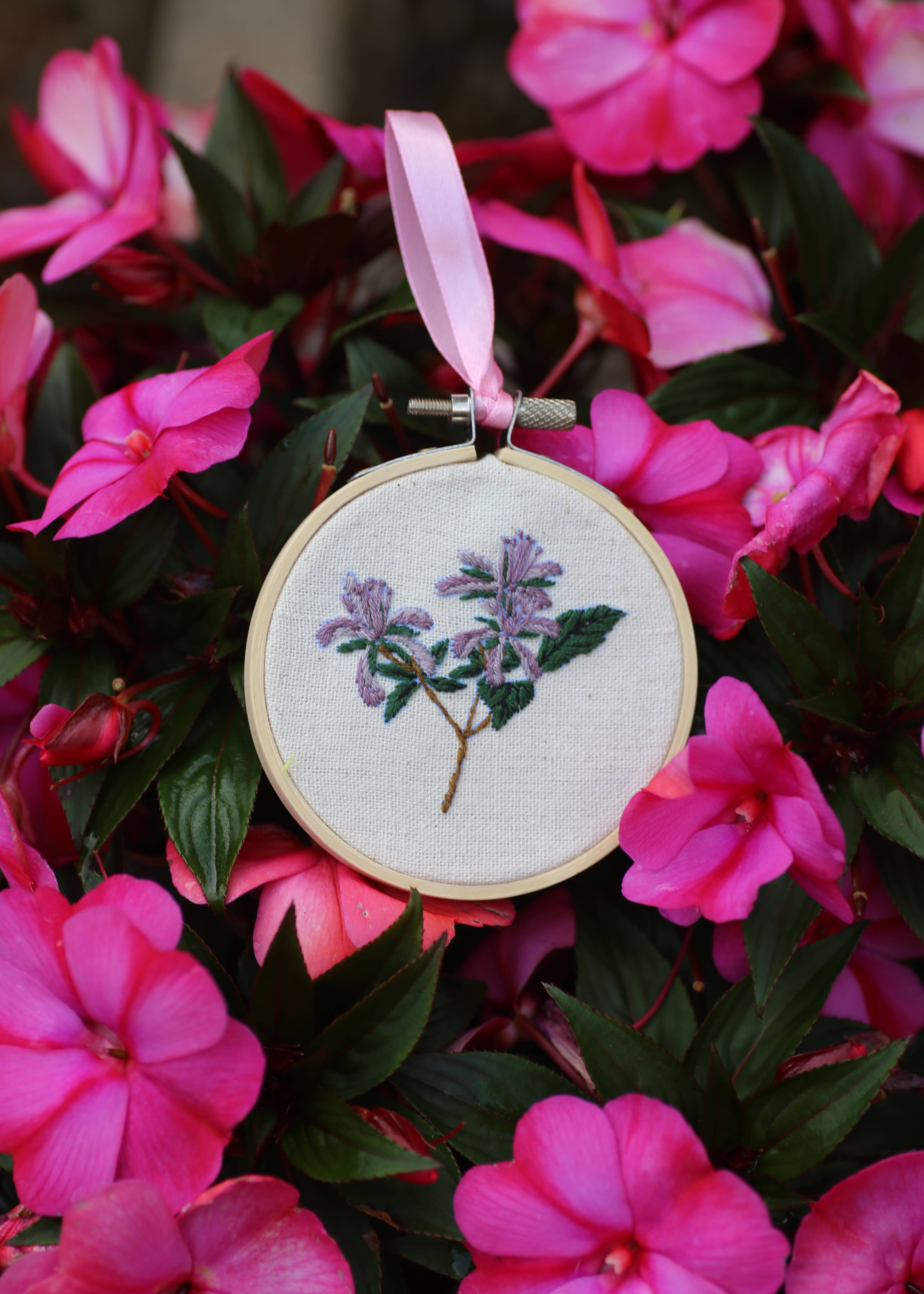 West Design Products - Wholesale Craft sewing kit - Royal Horticultural Society Embroidery Hoop Miniature Floral10