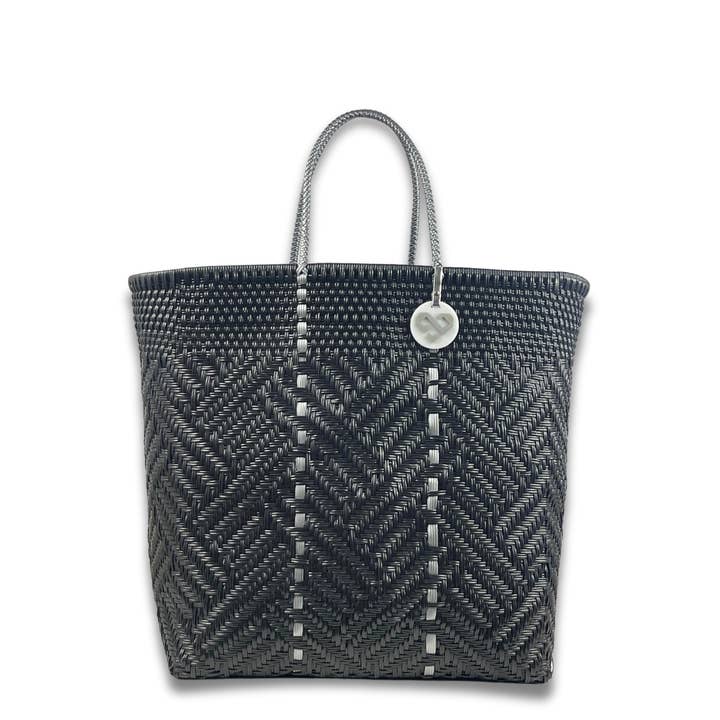Grand sac fourre-tout noir scintillant pour la vente par Maria Victoria