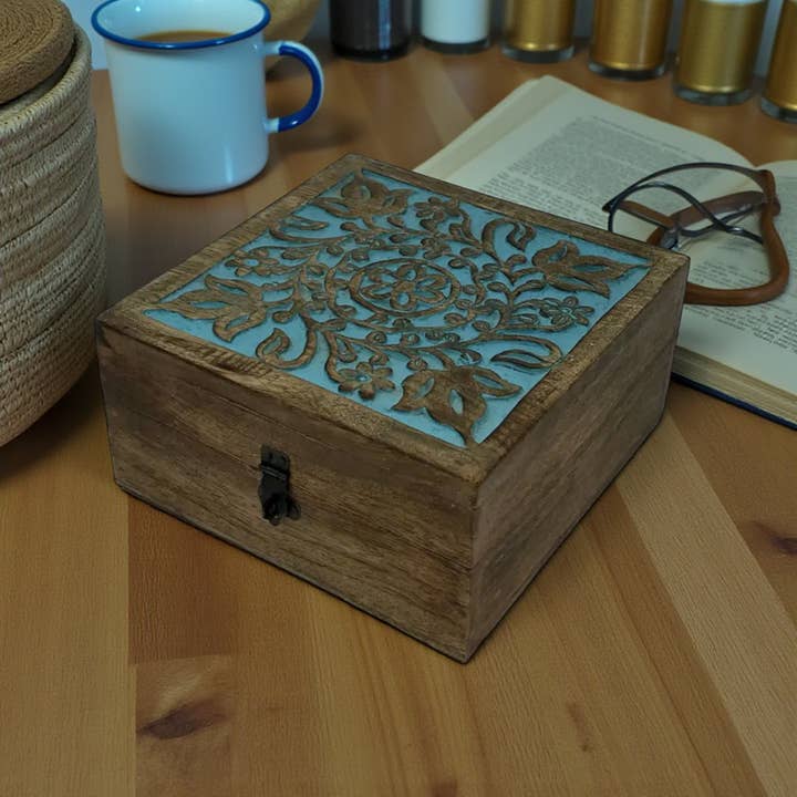 Snidad trä midnatts trädgård gångjärnsförsedd låda höst, jul för wholesale av Wilco Home