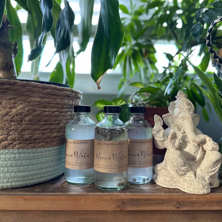 Gypsy Yoga Mama – Großhandel Meditationszubehör – Mama Wata Spirituosenwasser