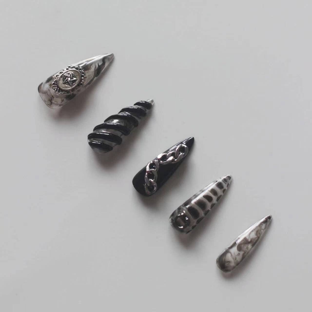 vibeficant - Wholesale Press-On/Fake Nails - Black Handmade Gel Press on Nails Long Stiletto Silver Star Badge Design1