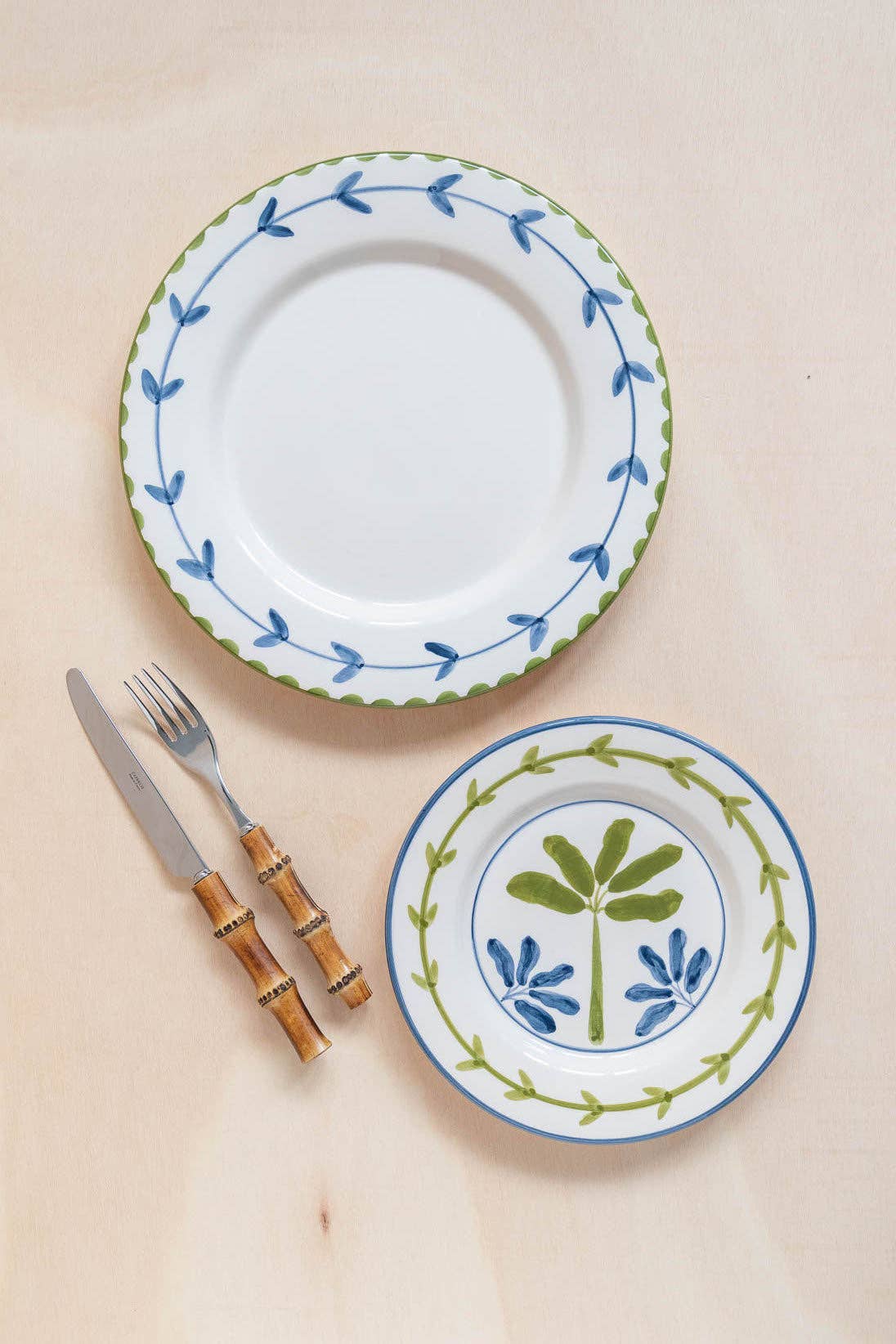 Valsa Home - Wholesale Dinner Plate - Banana Dinner Plate - WS3