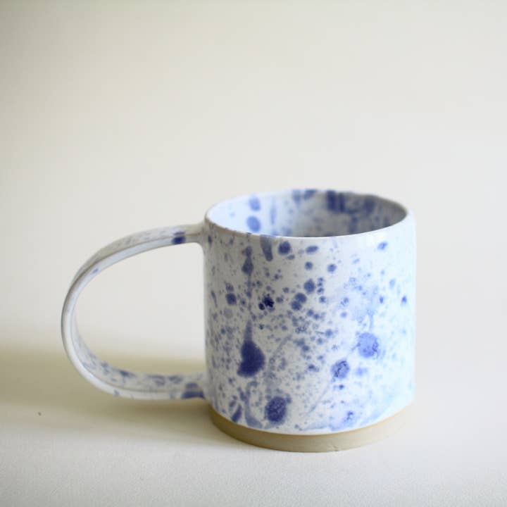 Tazza Splash in ceramica artigianale per la vendita all'ingrosso da parte di Jenni Oh Crafts