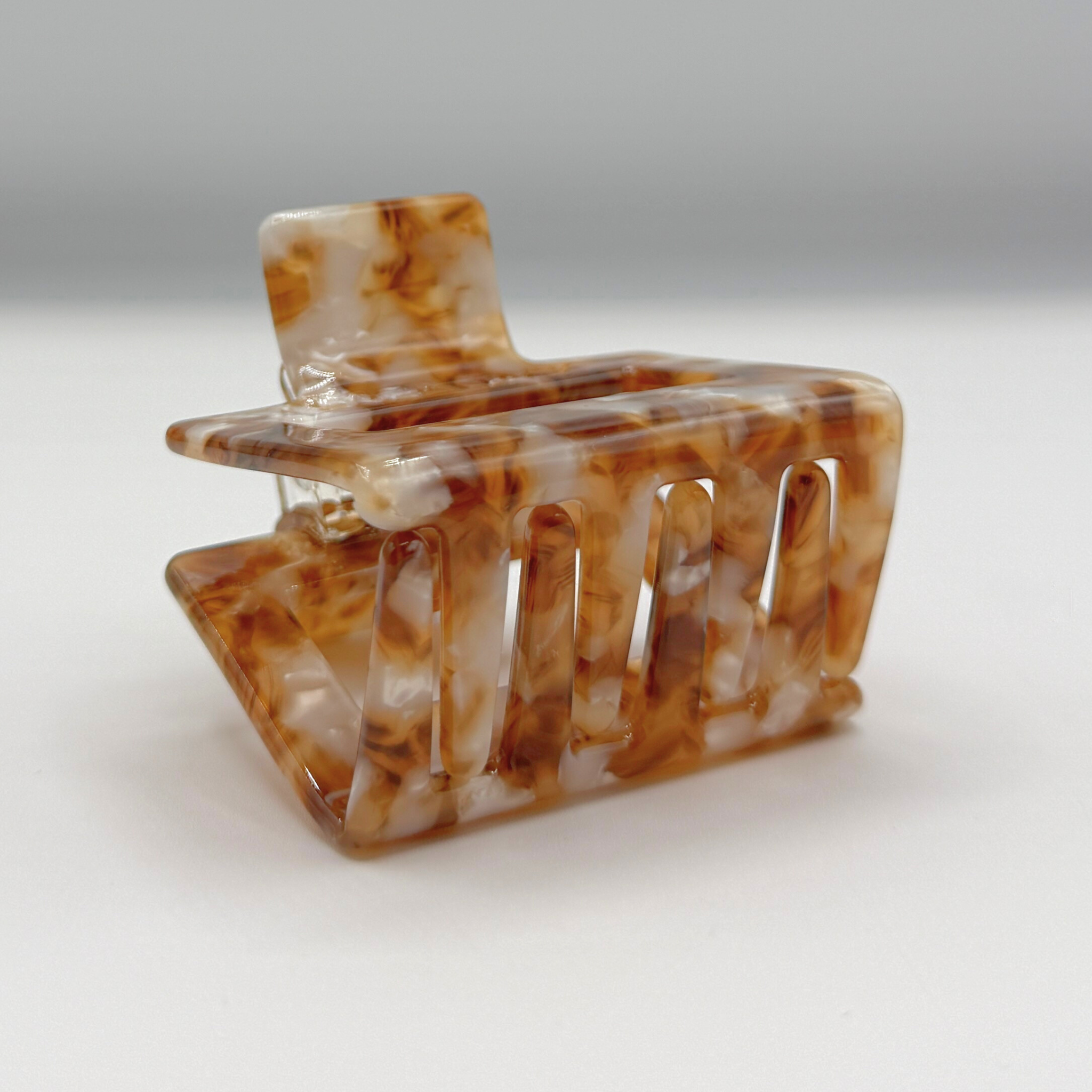 Love Attack - Wholesale Hair Clip - Women's - Raya Cellulose Acetate Hair Claw Clips63