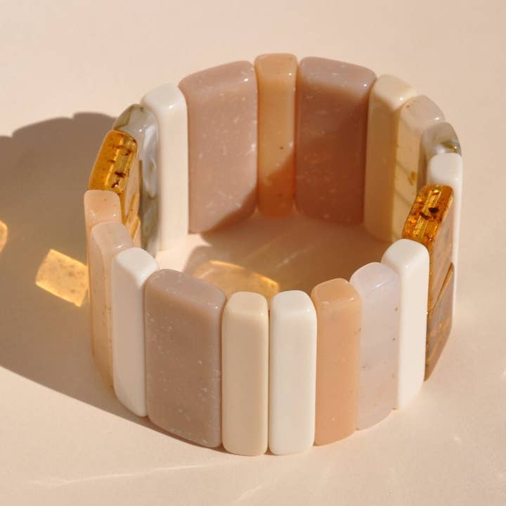 ACRYLIC BRACELET - Sticks mocha mousse for wholesale by TIEFENBACHER LEHMANN