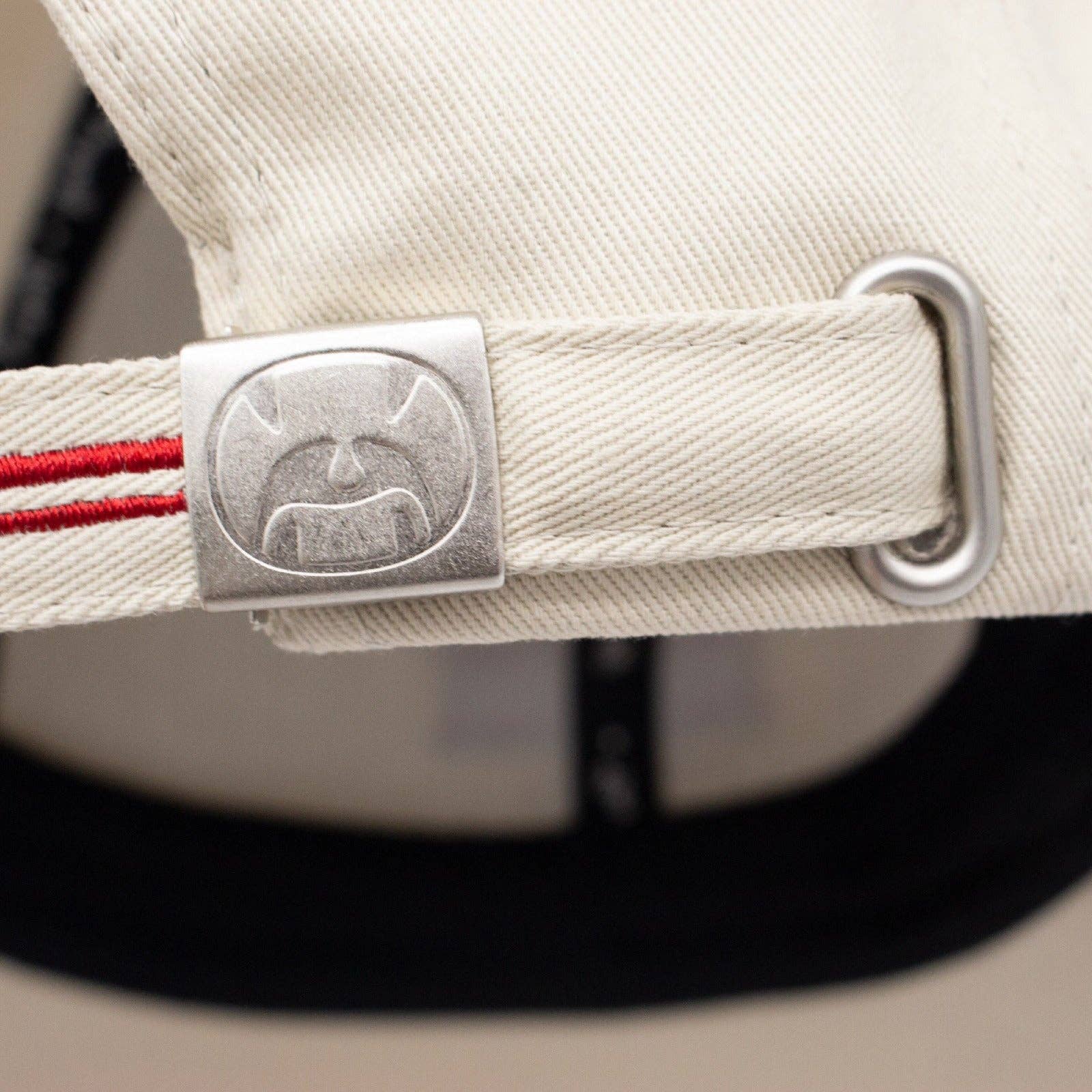 Roaring Socks - Wholesale Baseball Cap - Unisex - Cara Pils (Beige)2