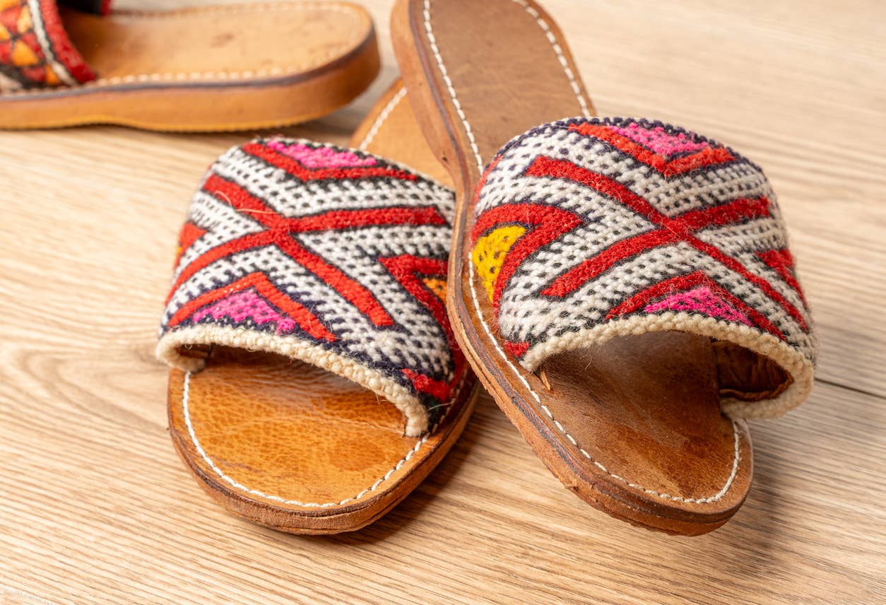 Verve Culture - Wholesale Badslippers - Dames - Marokkaanse Kilim Open Teen Slippers8