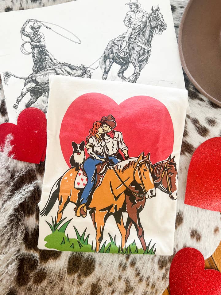 Ranch Lovers Valentines Cowboy Design T-shirt eller Sweatshirt (creme) (Voksen) for engroshandel hos Arrow F Apparel