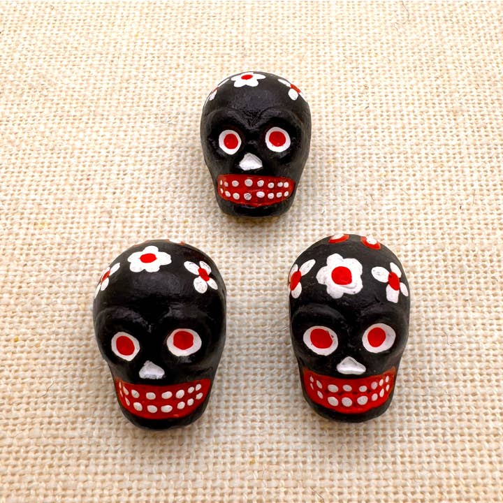 Tesoros Trading Company - Wholesale Decorative Figurine - Black Skull Bead Clay, Peru