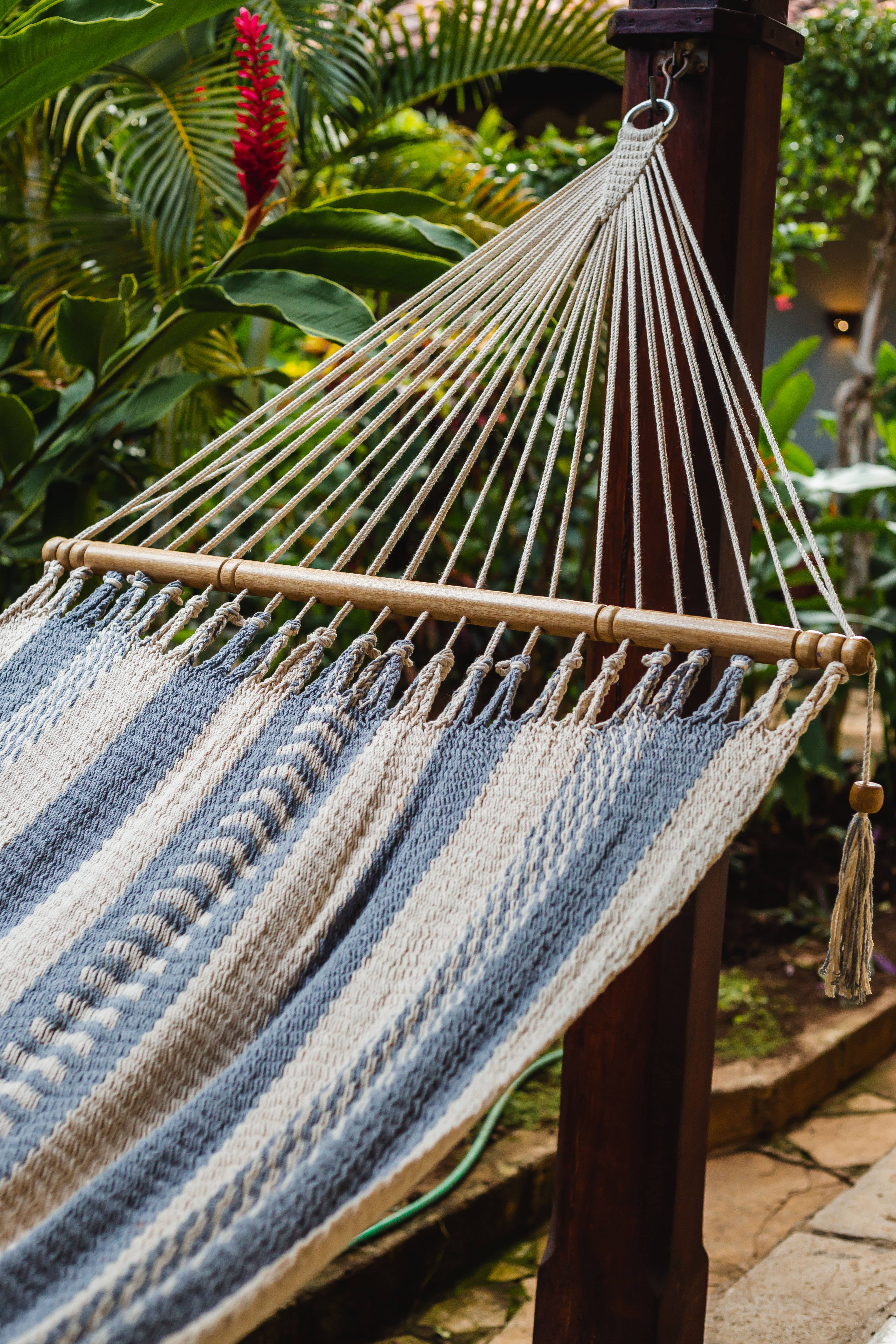 Women of the Cloud Forest - Wholesale Hammock - Handwoven Hammock (Gray/Cream)1