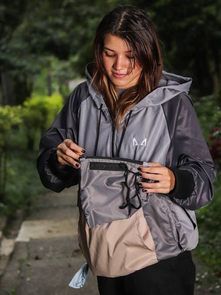 AkraCreations - Wholesale Windbreaker - Unisex - Dog Training Windbreaker – Functional, Lightweight & Built for Training9