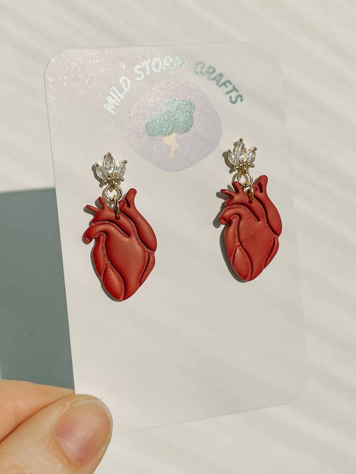 Brincos de Argila Polimérica | Corações Anatómicos por atacado de Mildstormcrafts