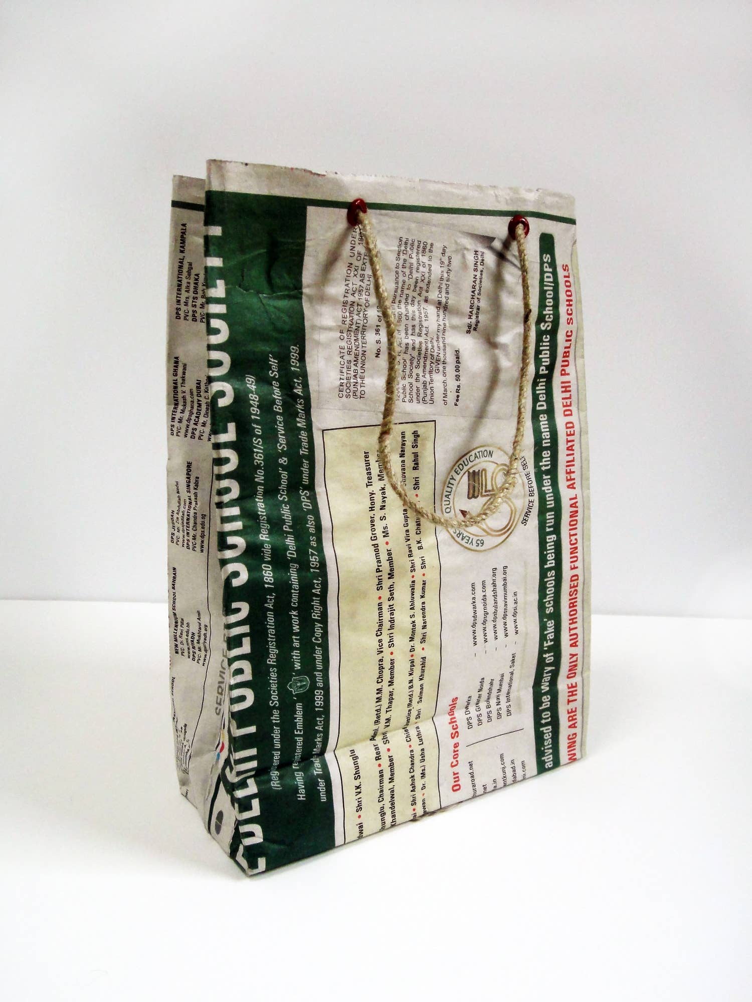 Tika – Saco de presente por atacado – Sacos de Jornal Reciclado (25 unidades)0