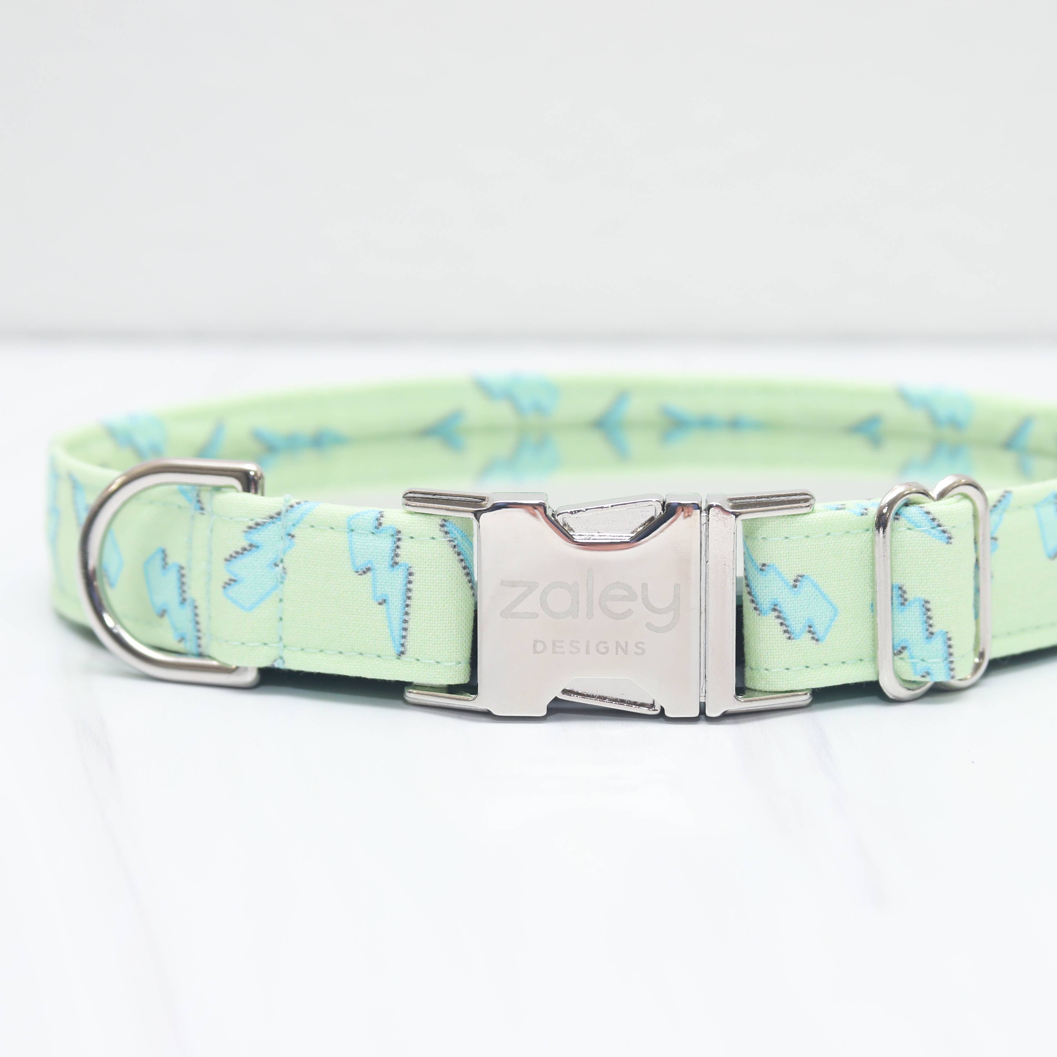 Zaley Designs – Engroshandel Halsbånd - Hund – Retro 90'er Lynet Hundehalsbånd0