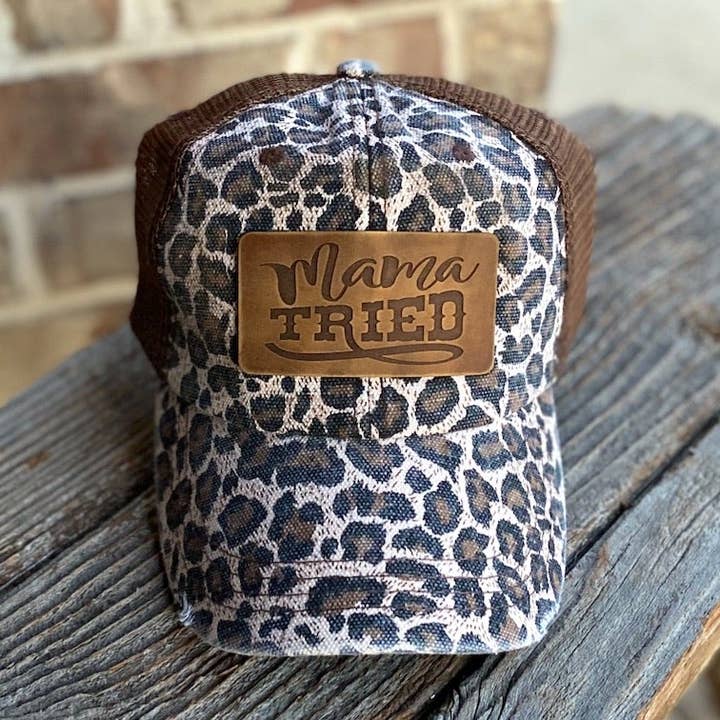 Bonnet en cuir Mama Tried pour la vente par The Hometown Company