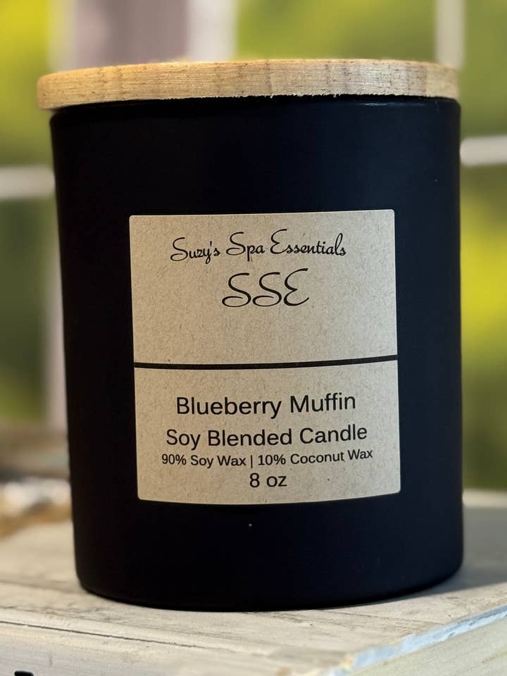 Muffin ai mirtilli, Candela di soia Bleb, Barattolo nero opaco da 8 oz per la vendita all'ingrosso da parte di Suzy Spa Essentials