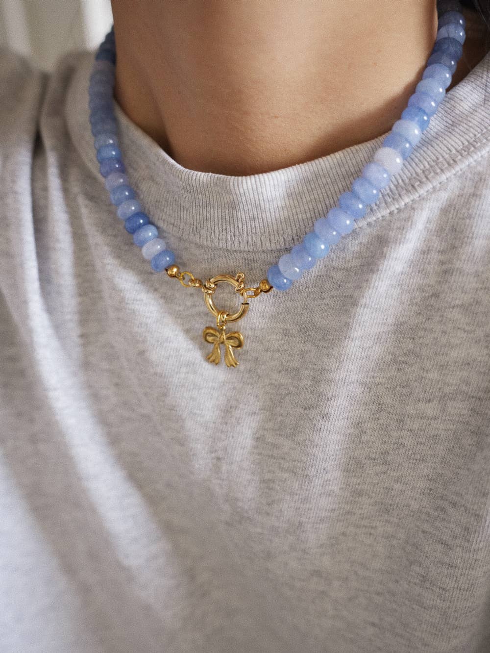 Orore bijoux – Engroshandel Perlehalskæde – Collier Hallie - Lyseblå5