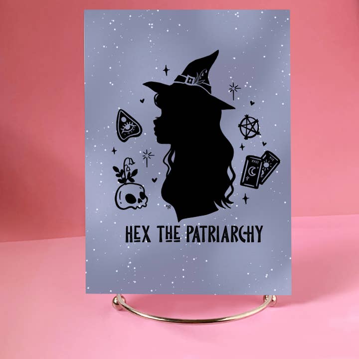 Strega femminista stampa Hex the Patriarchy Grigio notte per la vendita all'ingrosso da parte di Besitos & Giggles Creations