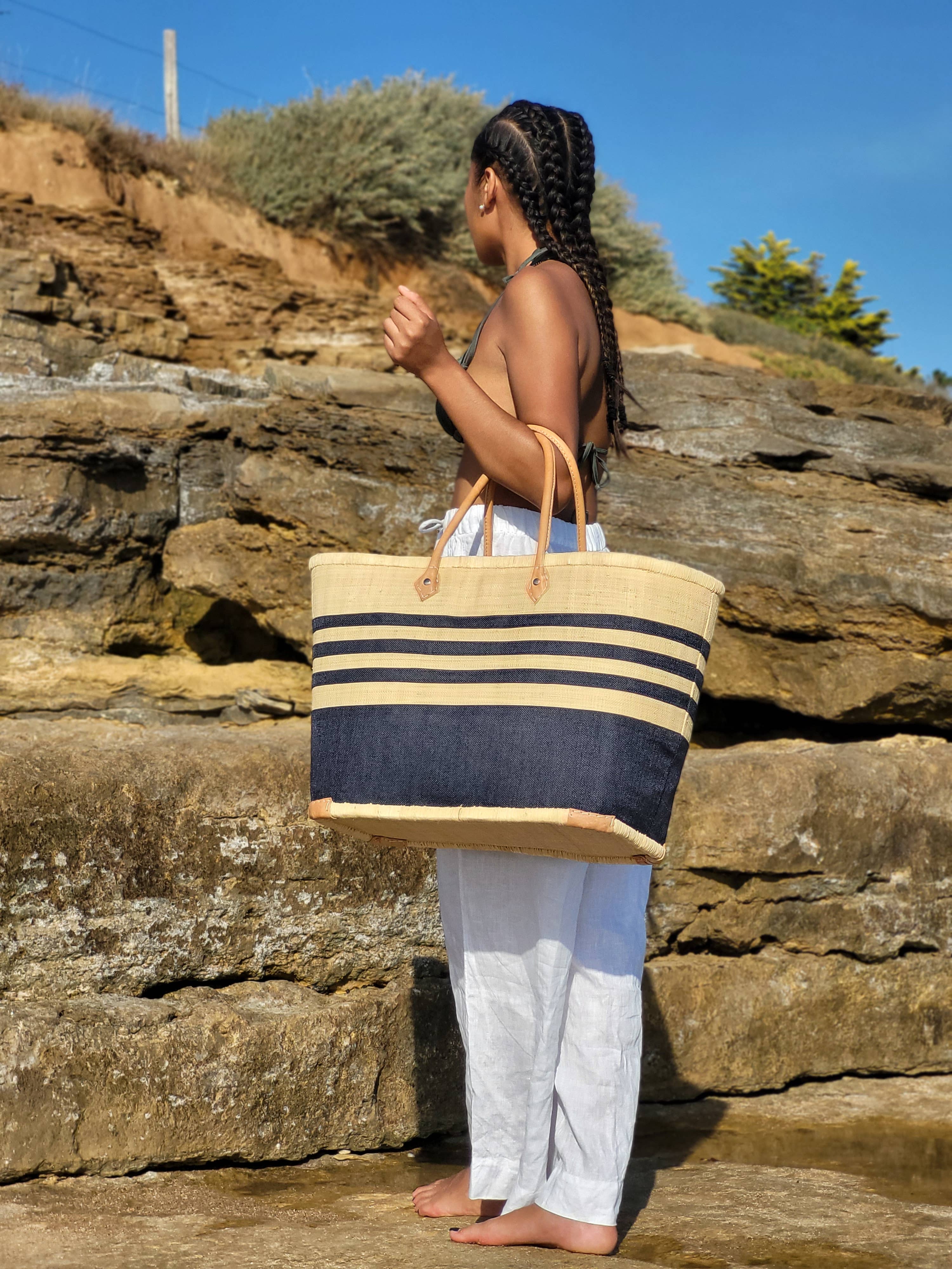 Nature et Fibre – Großhandel Strandtaschen – Extra große Strandtasche, XXL-Korb aus geflochtenem Stroh3