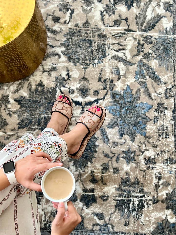 ROY's Home Navy Big Flower Area Rugs, Vintage Effect Lines for wholesale by Roy's Home LLC