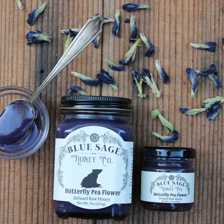Blue Sage Honey Co. – Großhandel Honig – Roher Honig mit Schmetterlingserbsenblüten, blaue Schmetterlingserbse
