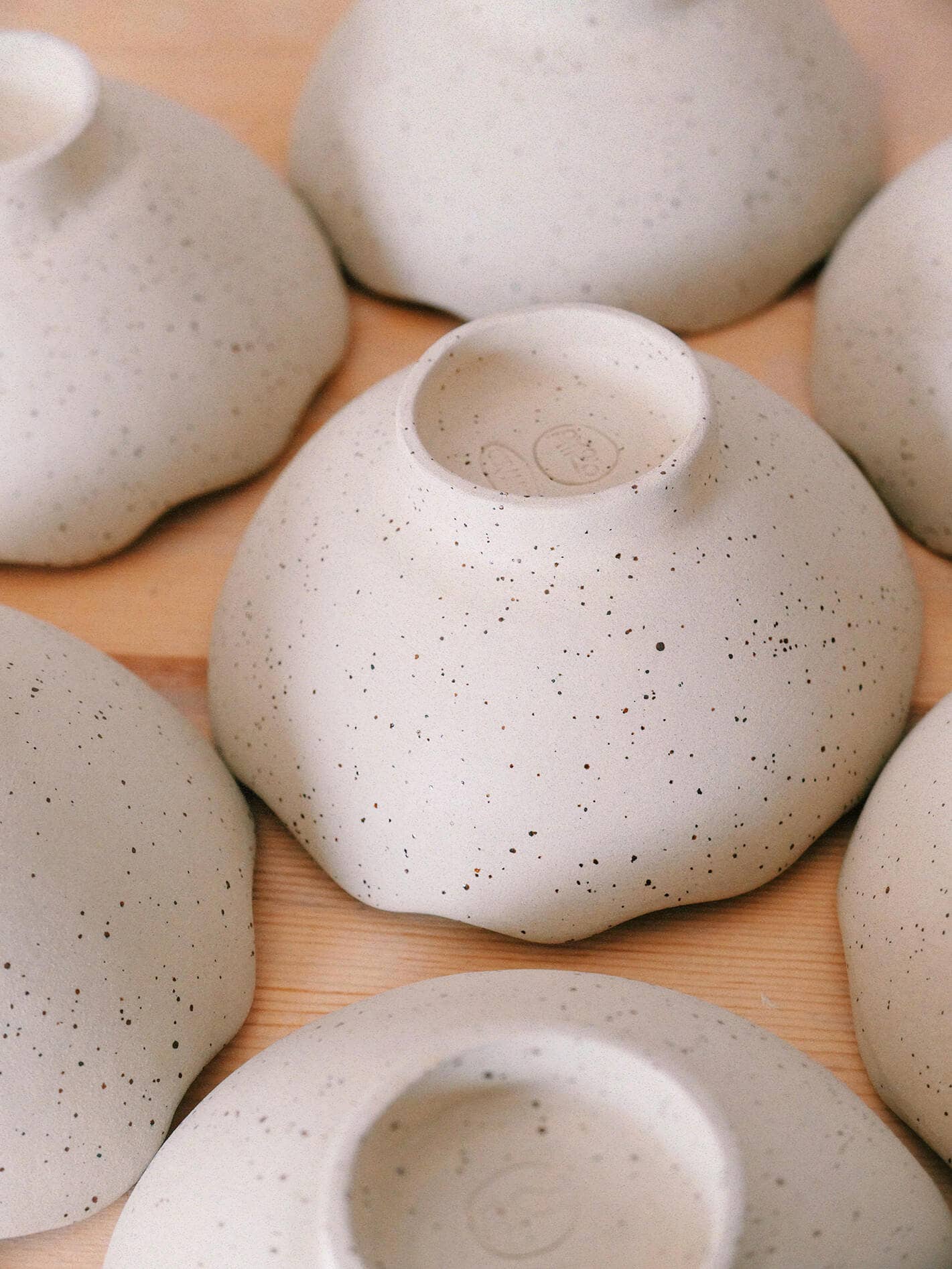 Ohyoko ceramics - Wholesale Serve Bowl - Handmade ceramic stoneware bowls with waves10