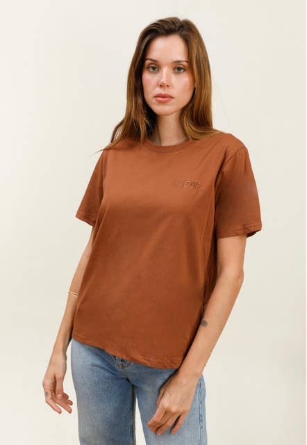 MOOYA - Wholesale T-Shirt - Women's - Plain cotton T-shirt with AMOUR embroidery - M2182