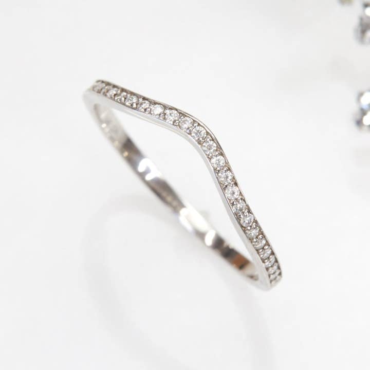 Double Accent - Wholesale Band/Stacked Ring - Evermore Trace Curve Ring – 14K Gold Half-Eternity1