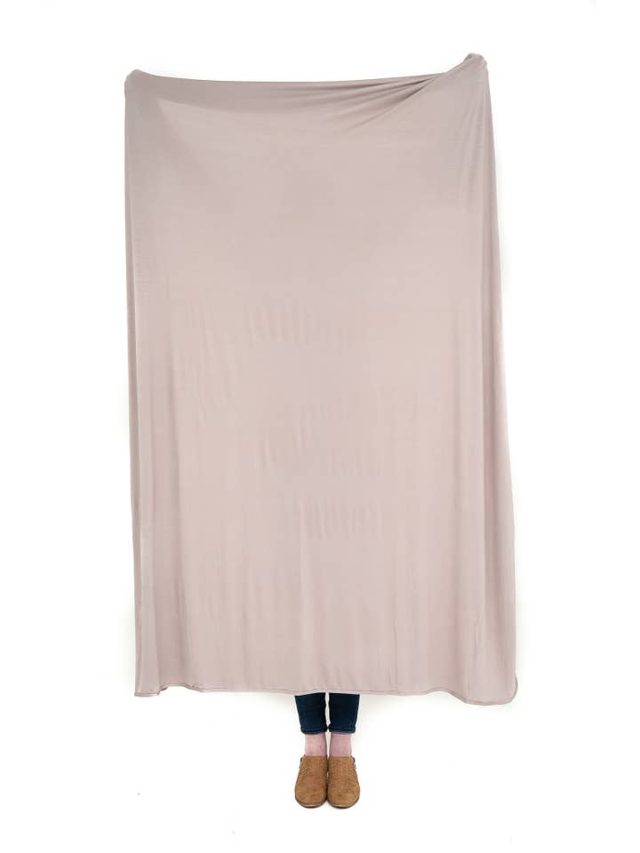 Papillon Bebe - Wholesale Swaddle - Baby - Swaddle blanket XL | Adult swaddle, travel blanket3