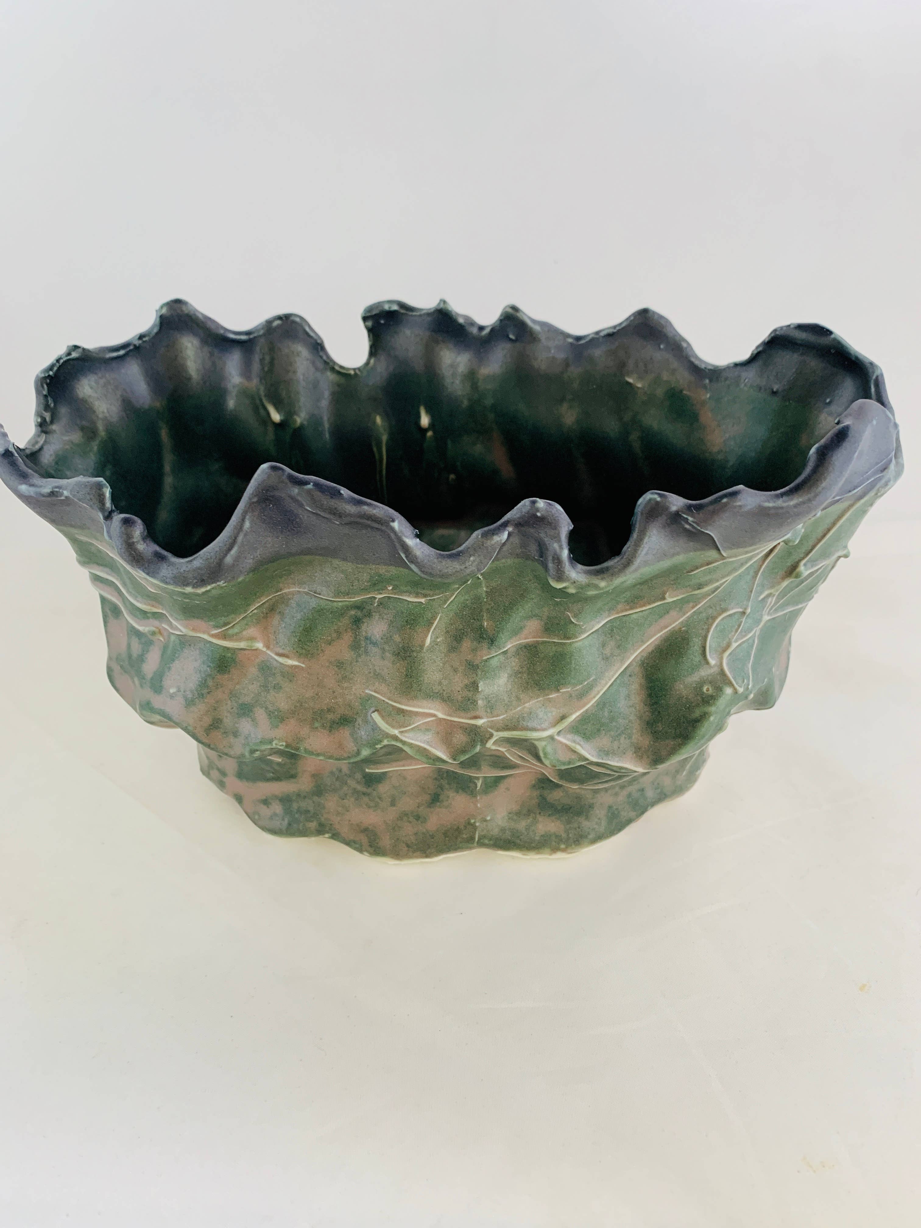 Mikkusu Art and Decor - Wholesale Plant Pot - Ruffles Planter1