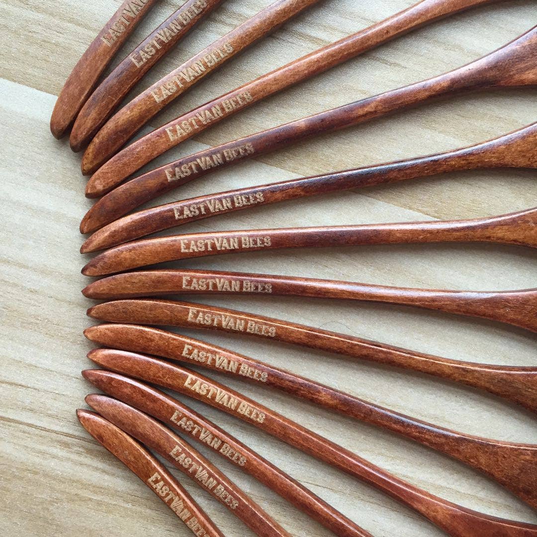 Eastvan bees - Wholesale Honey Dipper - Honey Dippers With Hex Holes4