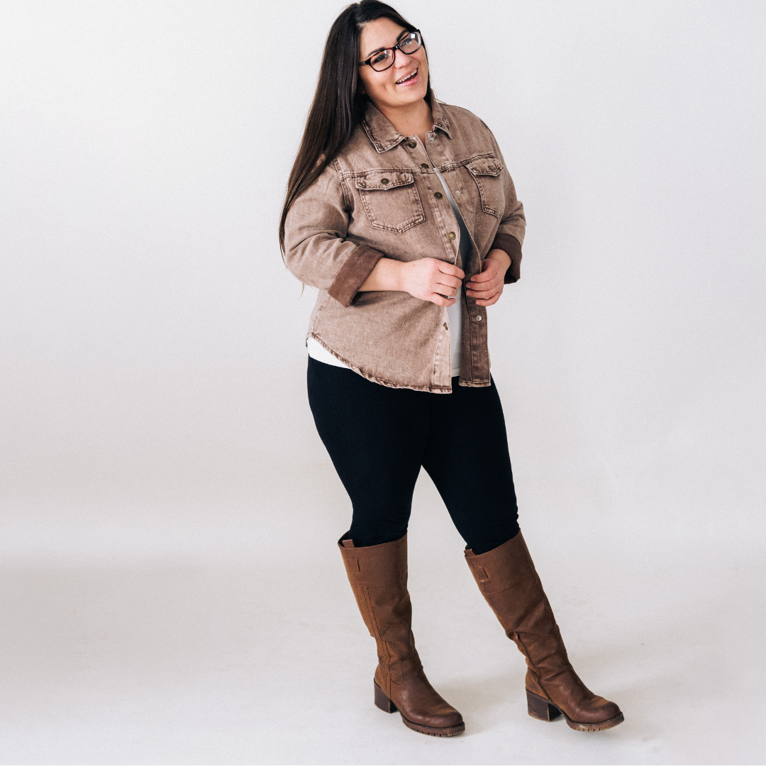 HAHA MAMA Clothing – Engroshandel Denimjakke - Dame – Brun denimjakke til kvinder3