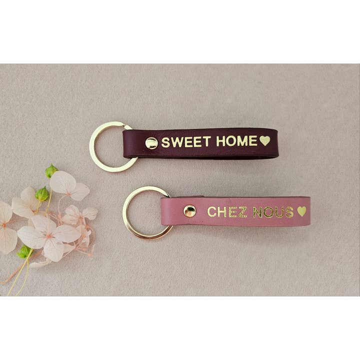 porte-clé cuir  sweet home / chez nous pour la vente par Royal marais