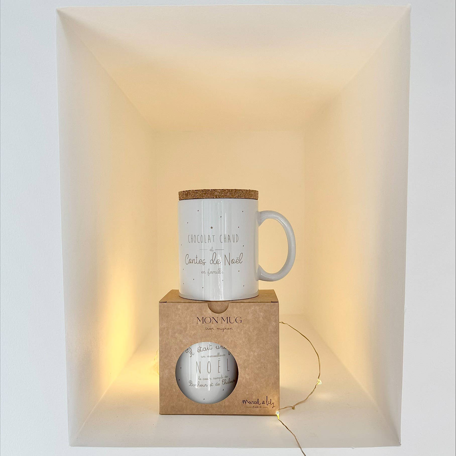 Marcel & Lily – wholesale Coffee mug – Mug "Hot Chocolate and Christmas Tales" with its lid2