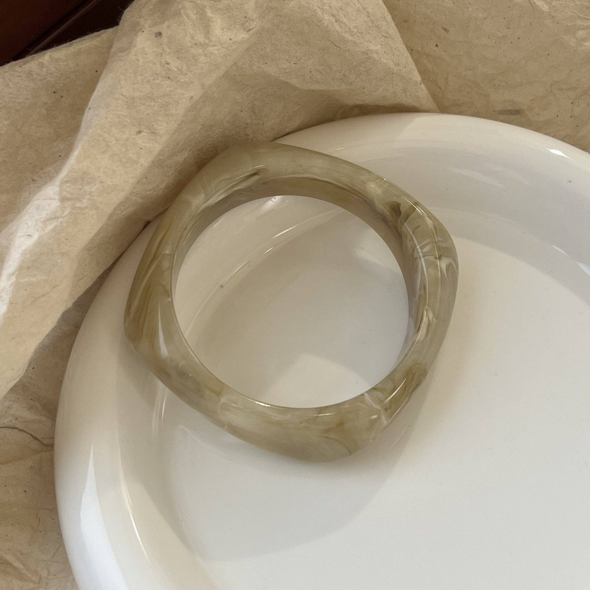 Dipped Shop - Vente Bracelet jonc - Bracelets en acrylique polygonaux géométriques irréguliers DP25B5685