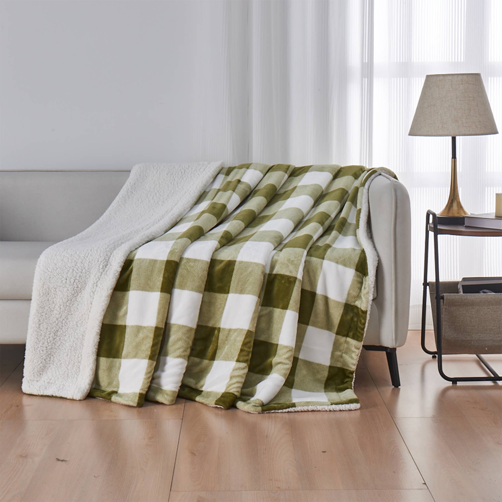 BH Collective - Wholesale Bedding Blanket - Bed Blanket - Velvet Plush & Sherpa Reverse - Kinsley27