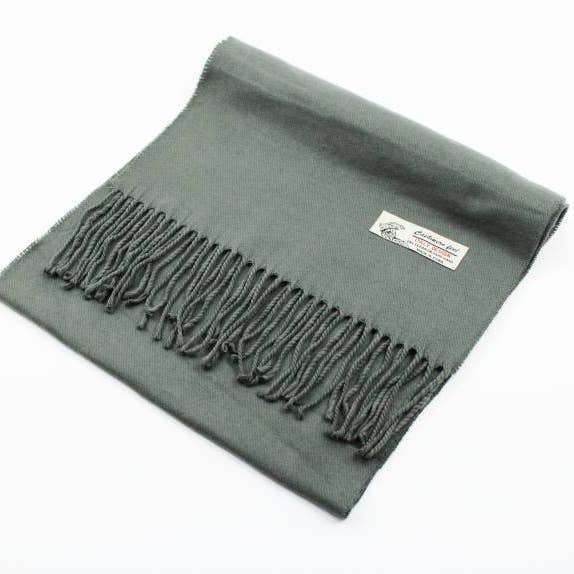 CM19-27 - Een dozijn sjaals met grijs kasjmiergevoel voor wholesale door Jasper Trading LLC