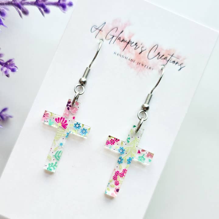 Mikroblommiga akrylkorsörhängen för wholesale av A Glamper's Creations LLC