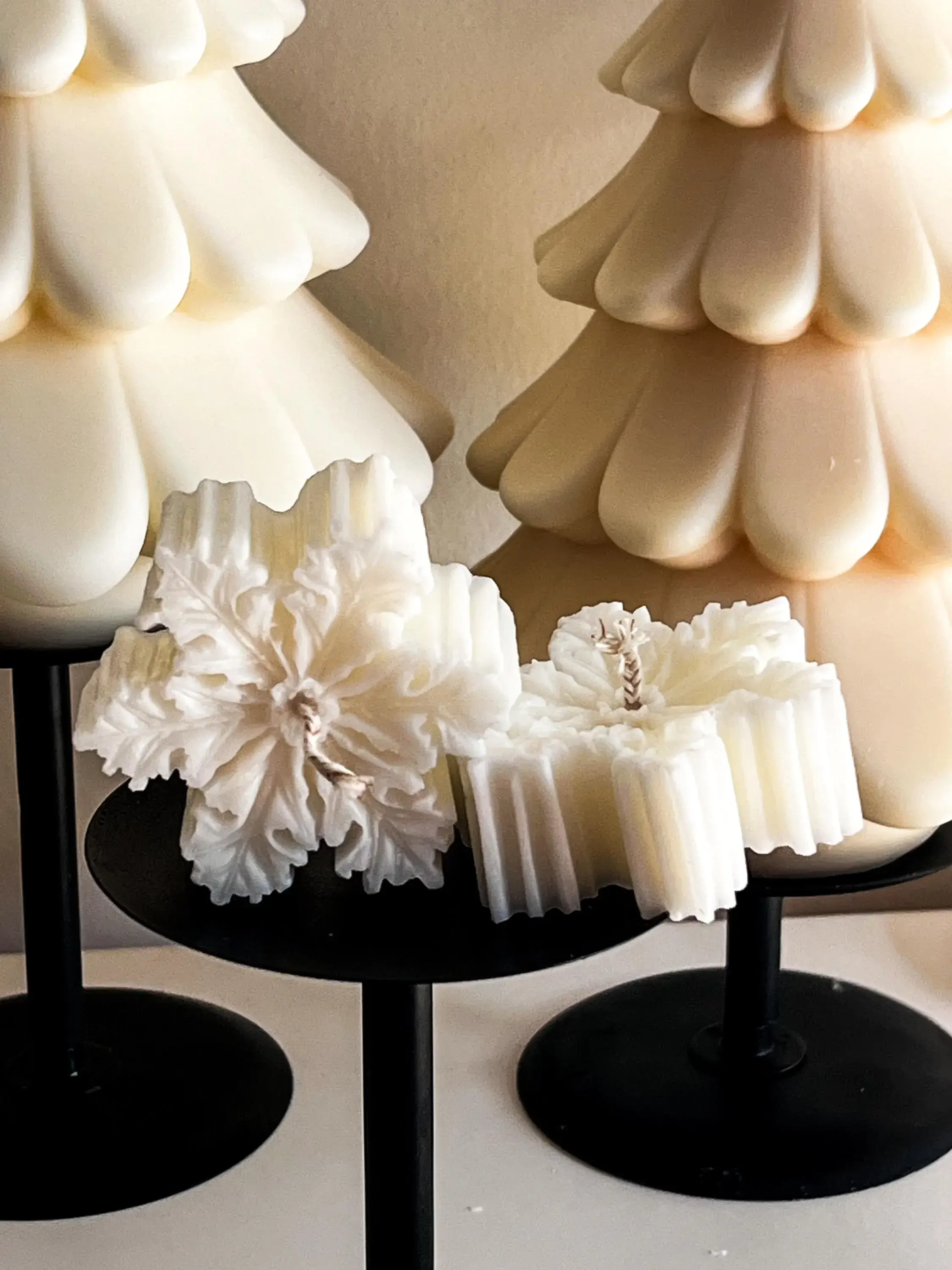 Agaboo Candle - Vendita all'ingrosso Candele regalo - Candela natalizia a forma di fiocco di neve, 5,1 x 6,3 cm7