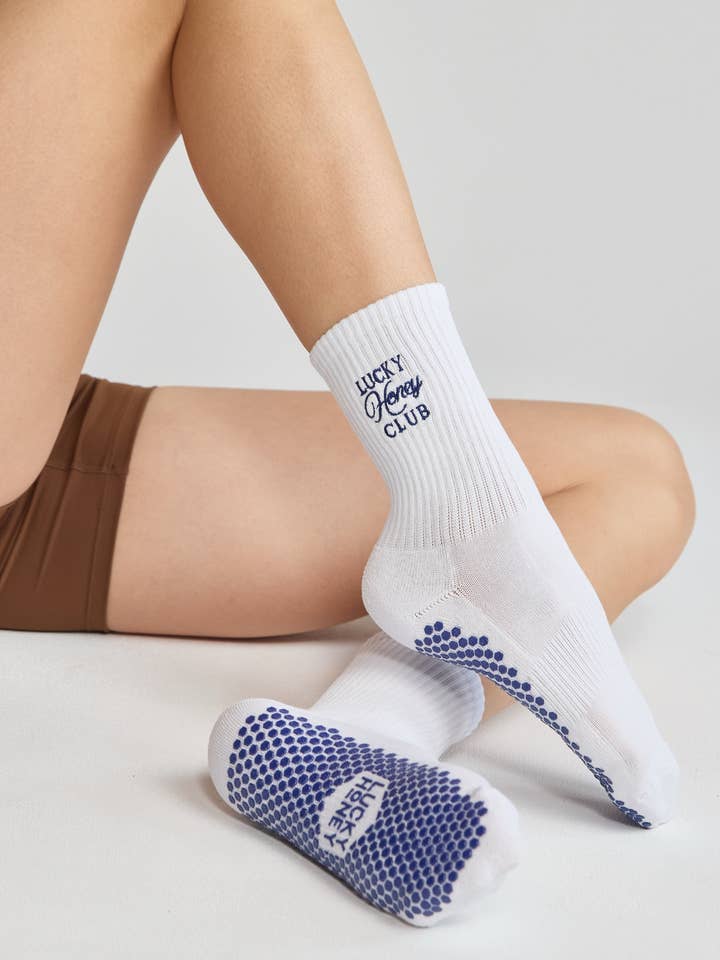 LUCKY HONEY - Wholesale Socks - Unisex - The Limited Edition Club Grip Sock0