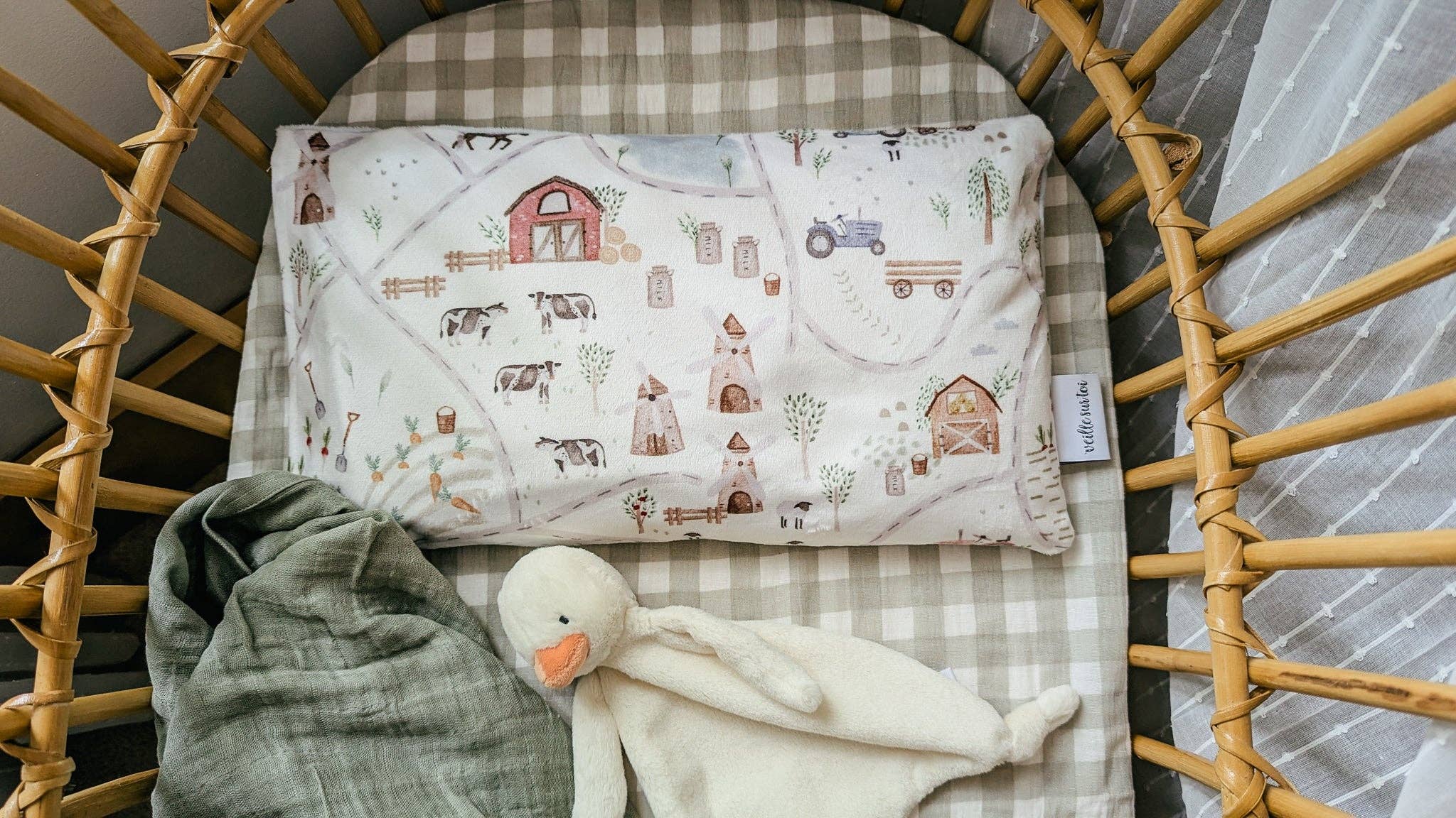 Shine on me Distribution - Vente Taie/housse d'oreiller - Enfant et bébé - Taie d'oreiller pour enfants - La ferme de Gédéon - Veille sur toi2