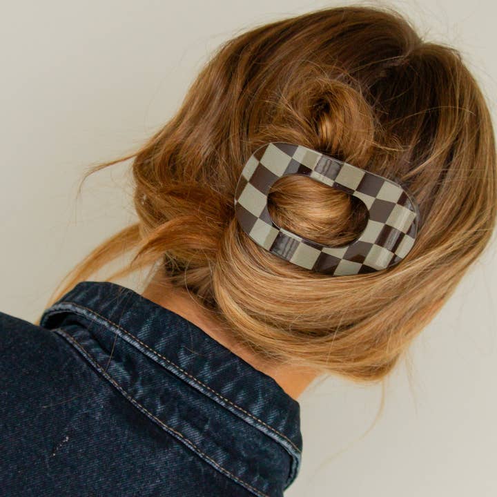 Shop Andi - Wholesale Hair Clip - Women's - Checkered Circle Cutout Flat Claw Clip7