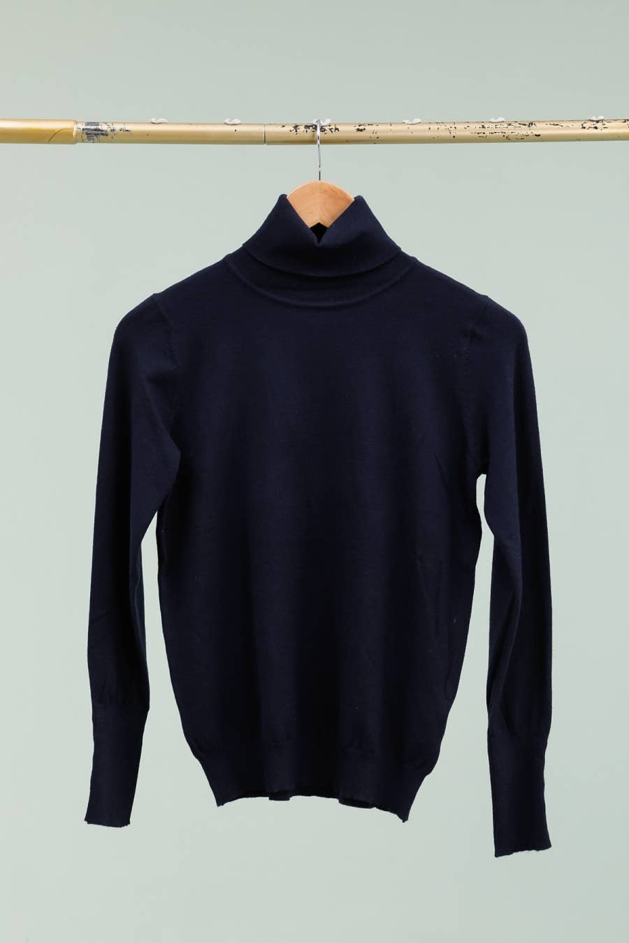 DIX-ONZE - Wholesale Knit Sweater - Women's - Basic Turtleneck Sweater – The Warm Essential with Button Details10