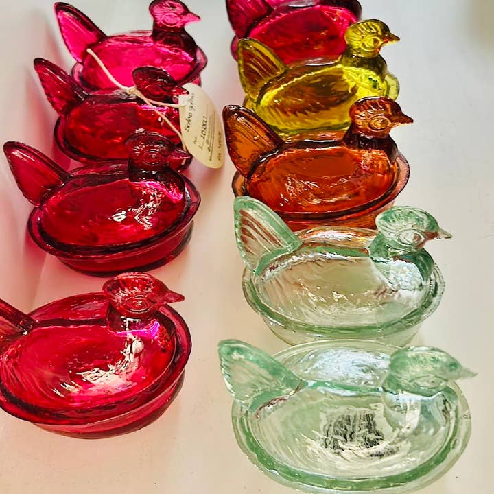 Kitchen One - Wholesale Decorative Plate/Dish/Bowl - Nesting Hen Bowl - RUBY RED | Hand Blown Glass 6