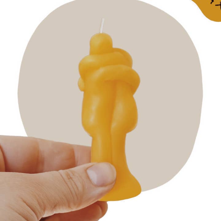 Natural Beeswax SMALL HUG Candle for wholesale by RANI BAN CO