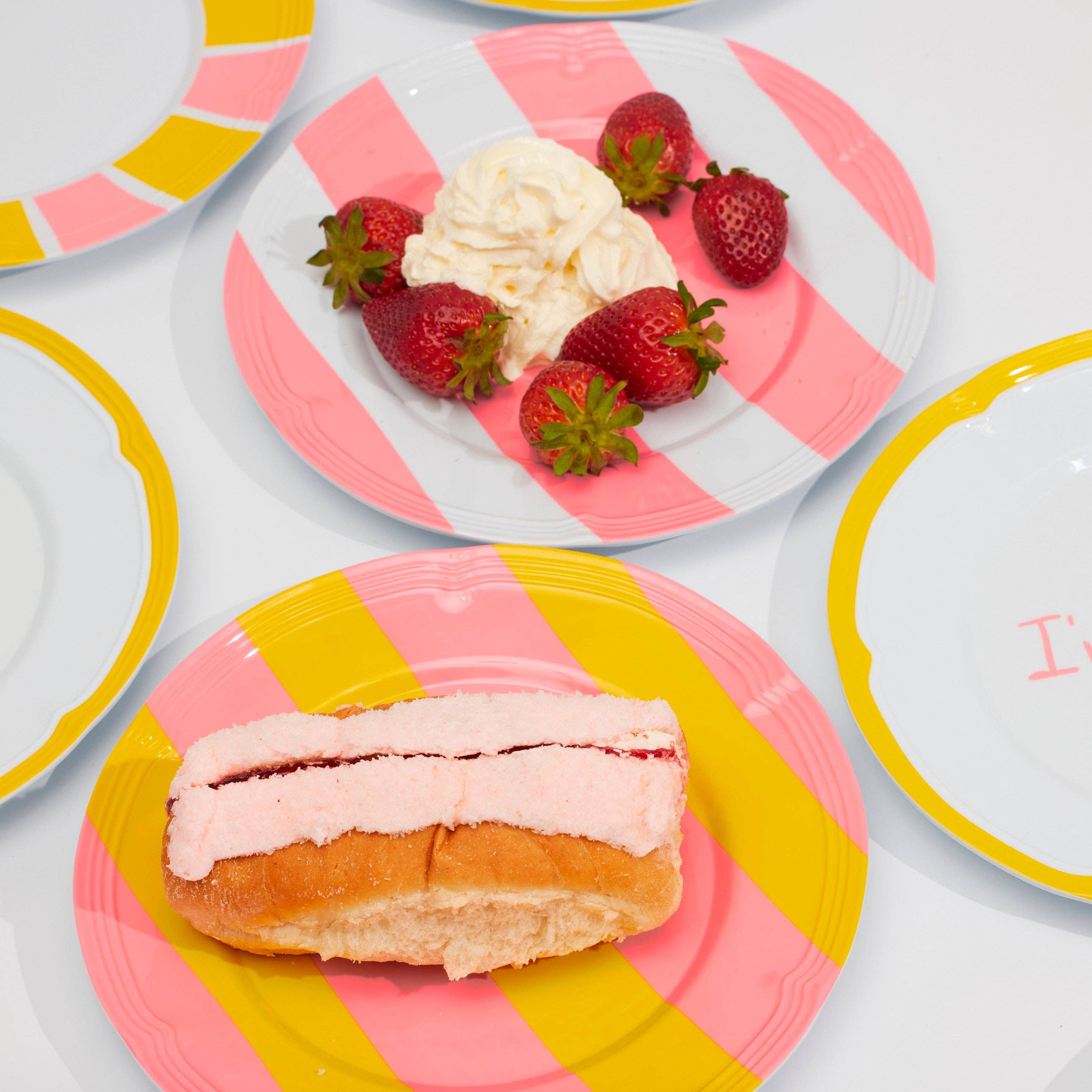 STYLD. - Wholesale Tableware set - Baby, Let's Go Outside Melamine Plate Set | Striped2