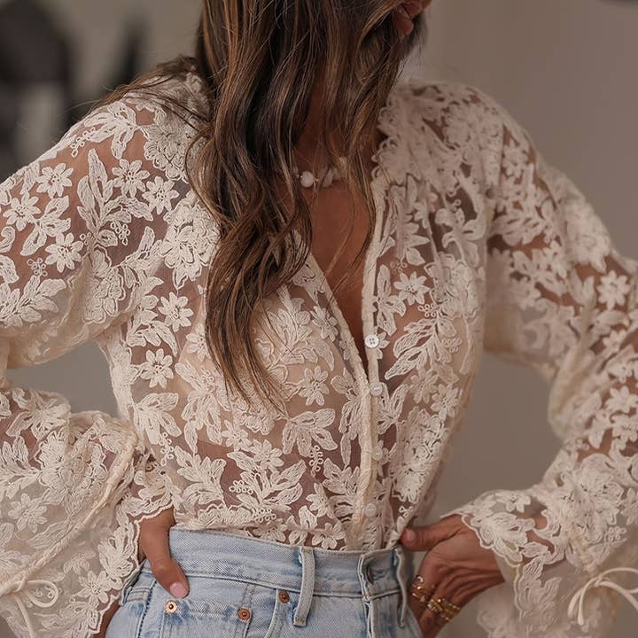 Blouse décontractée en dentelle à manches longues pour la vente par ElevateWell