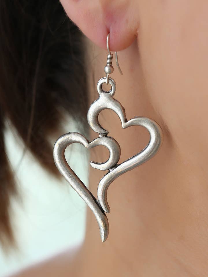 Orecchini da donna in stile boho placcato in argento antico per la vendita all'ingrosso da parte di AVENS